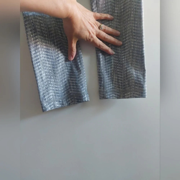 Lululemon Wunder Under High-Rise Luon Arrow Jacquard Silver Gray- White Euc - Picture 7 of 8